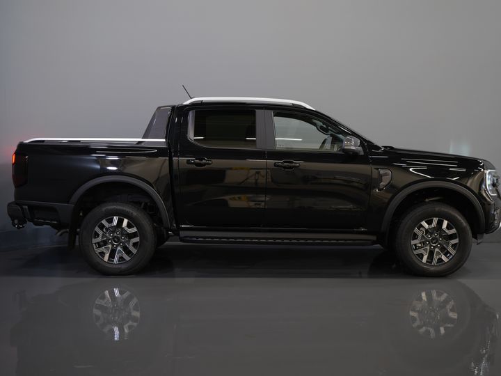 Ford Ranger Pick-Up Wildtrak 2.3 PHEV Double Cab 4x4/ B&O/ Tech-Pack/ Adapt.Cruise/ 3.5t Towingverm./ Caméra 360/ Cuir/ Alarme/ Navi/ Carplay/ Towinghaa