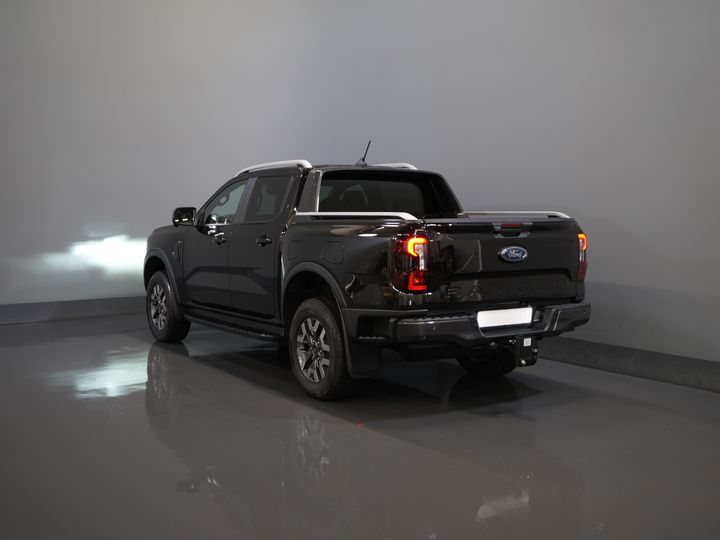 Ford Ranger Pick-Up Wildtrak 2.3 PHEV Double Cab 4x4/ B&O/ Tech-Pack/ Adapt.Cruise/ 3.5t Towingverm./ Caméra 360/ Cuir/ Alarme/ Navi/ Carplay/ Towinghaa