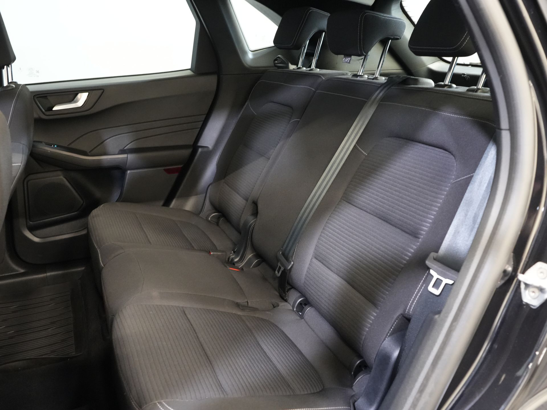 Ford Kuga SUV 2.5 PHEV 225 ch Titanium Navi/ Carplay/ Sièges chauffants/ Volant chauffant/ Caméra/ PDC/ Climatisation