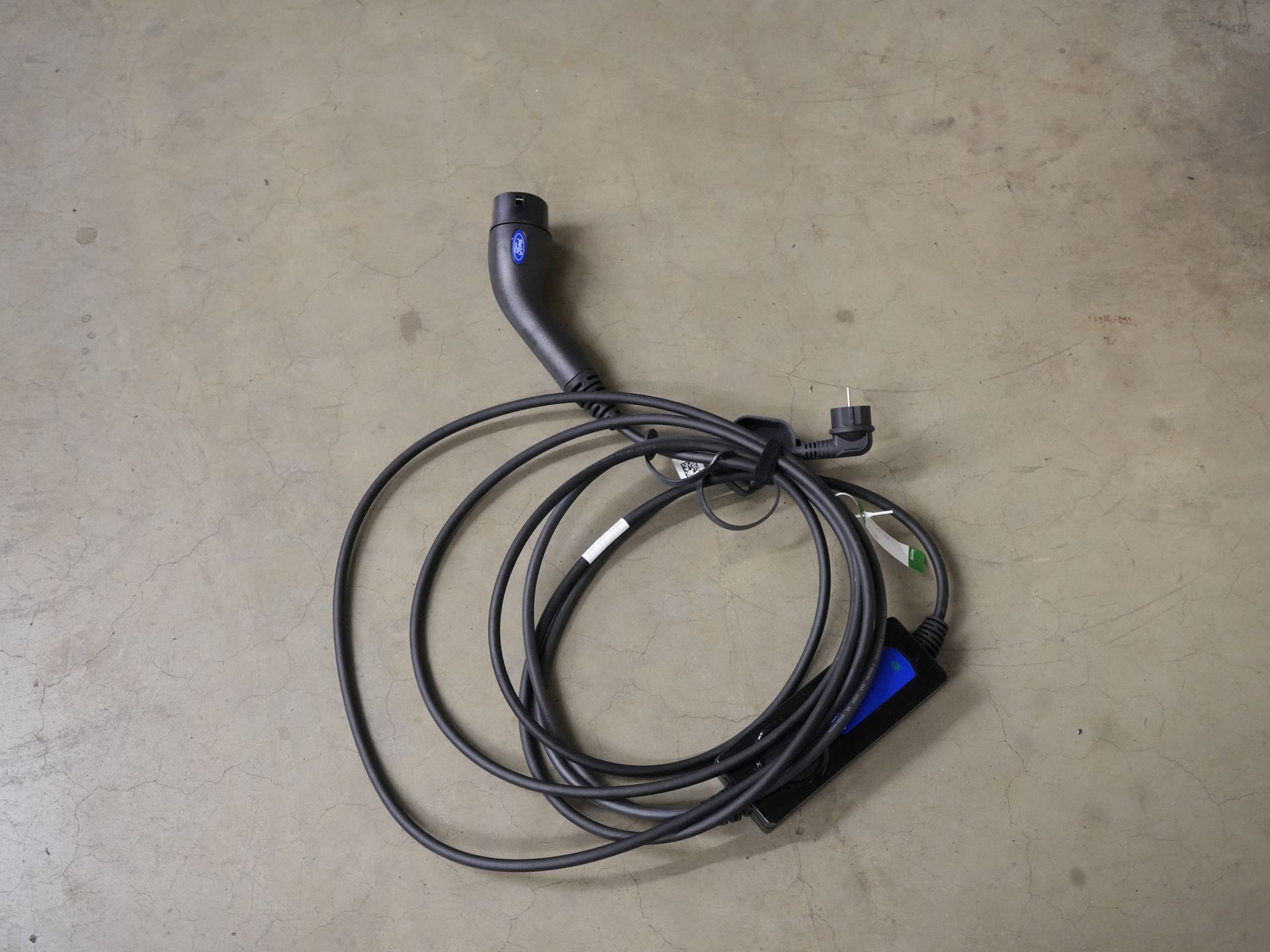 Ford Kuga SUV 2.5 PHEV 225 ch Titanium Navi/ Carplay/ Sièges chauffants/ Volant chauffant/ Caméra/ PDC/ Climatisation