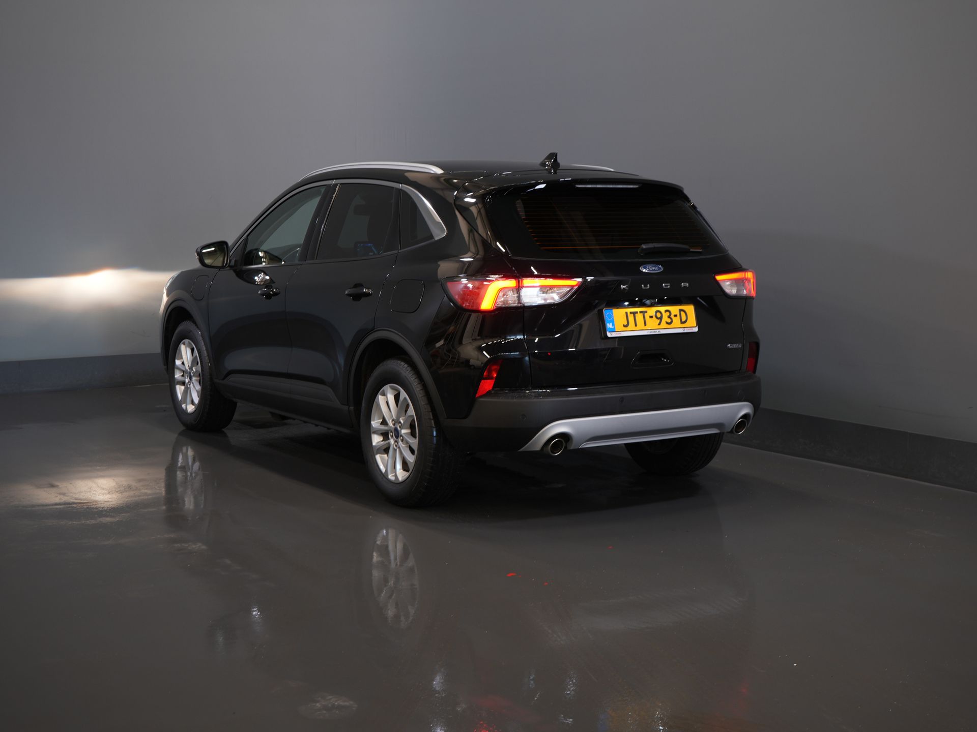 Ford Kuga SUV 2.5 PHEV 225 ch Titanium Navi/ Carplay/ Sièges chauffants/ Volant chauffant/ Caméra/ PDC/ Climatisation