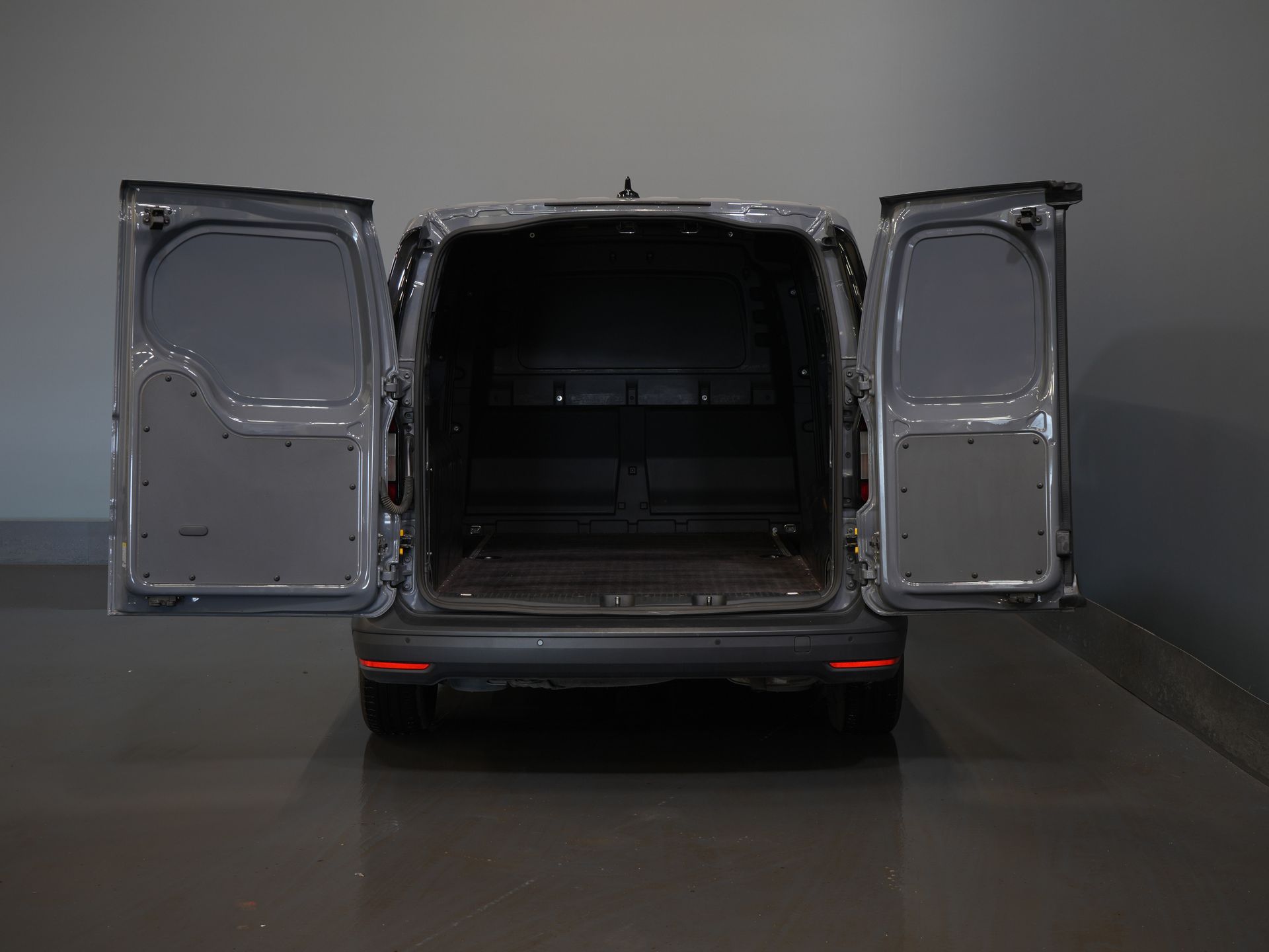 Volkswagen Caddy Cargo Maxi Van 1.5 TSI 115 CP DSG Aut. BENZINE 2x Ușă glisantă/ Carplay/ Airco/ Cruise/ PDC