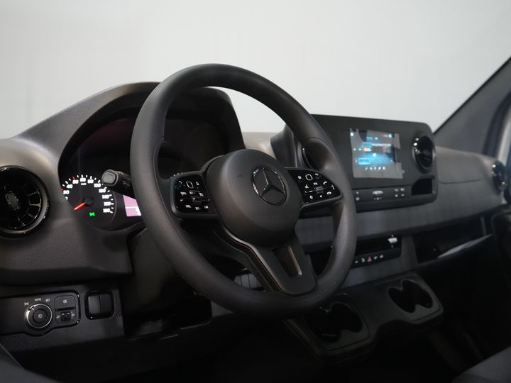 Mercedes-Benz Sprinter Open laadbak 317 CDI Aut. L3 Offener Aufbau/ 3,5t Anhängelast/ MBUX/ 4,3m Aufbau/ Sitzheizung/ Cruise/ Anhängerkupplung