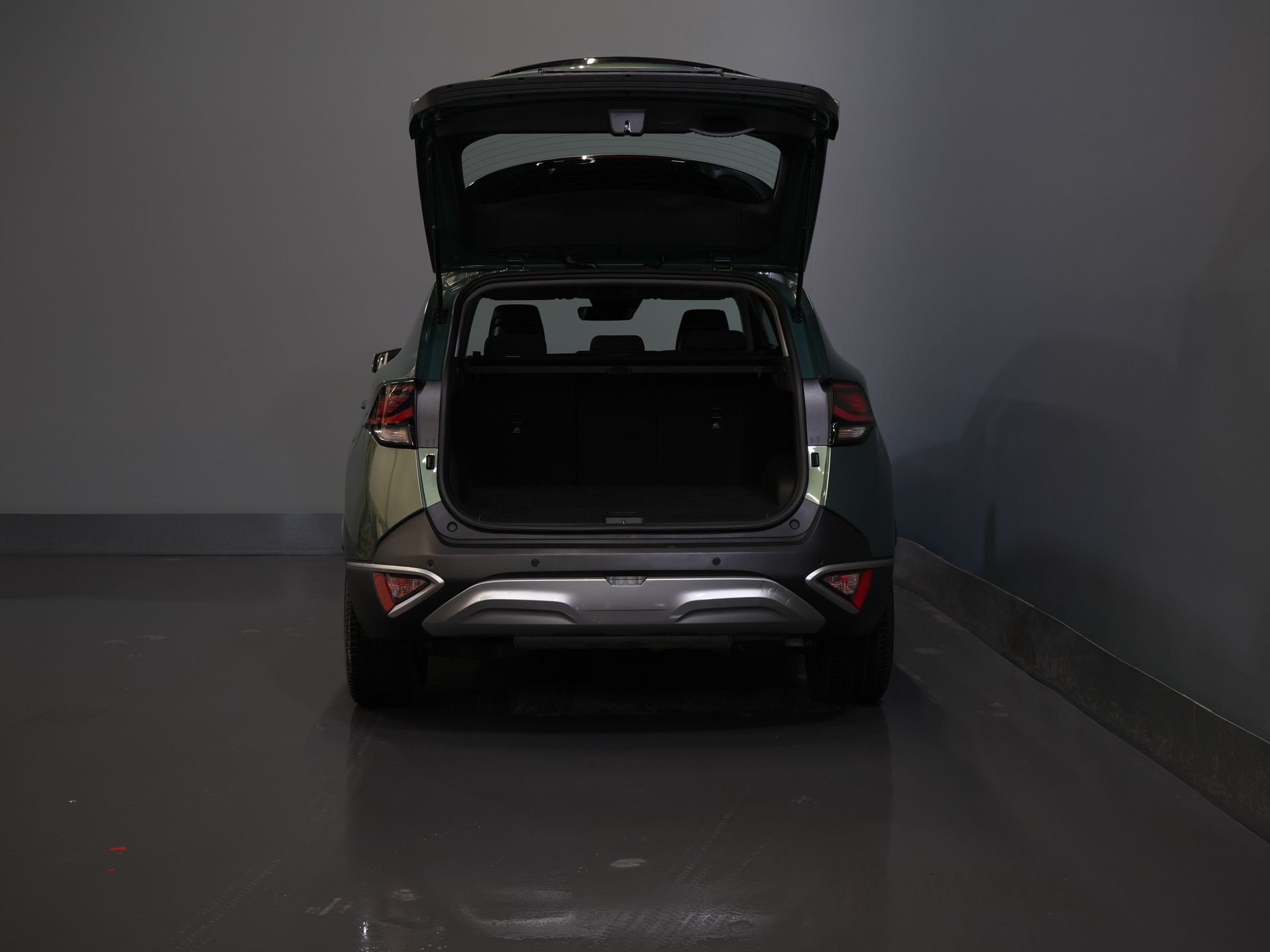 Kia Sportage SUV 1.6 T-GDi Plug-in Hybrid AWD DynamicLine LED/ Virtual Cockpit/ Adapt.Cruise/ Stoelverw./ Stuurverw./ Navi/ Carplay/ Climate/ Cam