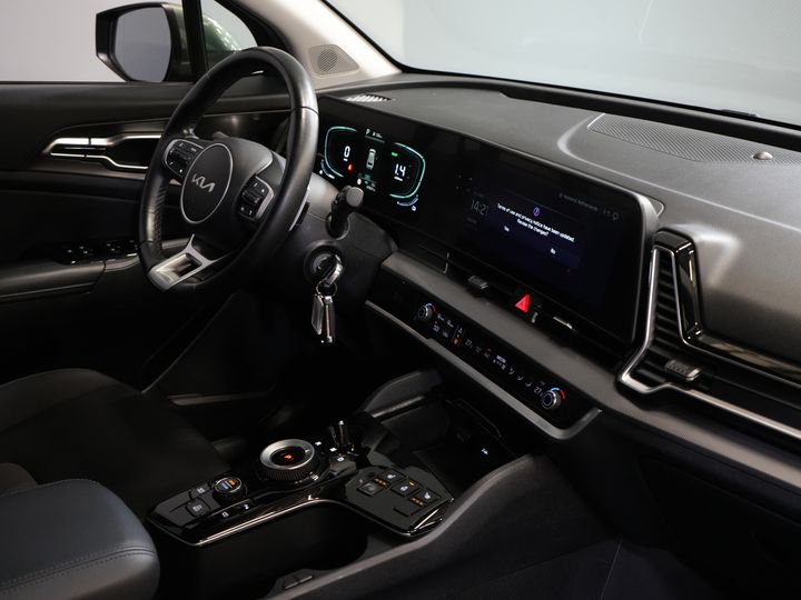 Kia Sportage SUV 1.6 T-GDi Plug-in Hybrid AWD DynamicLine LED/ Virtual Cockpit/ Adapt.Cruise/ Stoelverw./ Stuurverw./ Navi/ Carplay/ Climate/ Cam