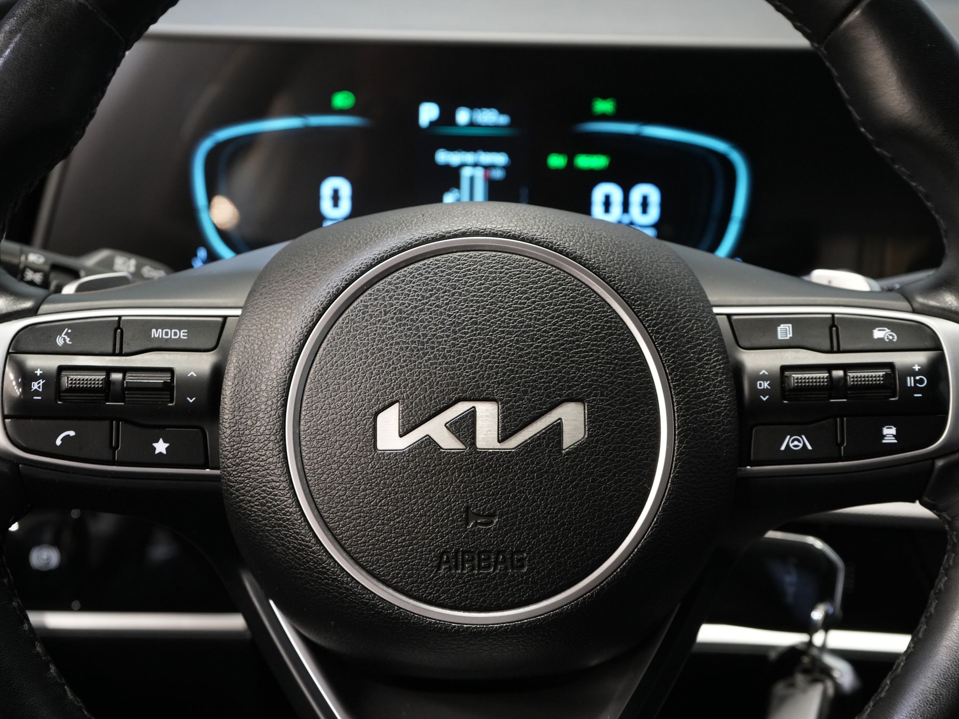 Kia Sportage SUV 1.6 T-GDi Plug-in Hybrid AWD DynamicLine LED/ Virtual Cockpit/ Adapt.Cruise/ Stoelverw./ Stuurverw./ Navi/ Carplay/ Climate/ Cam