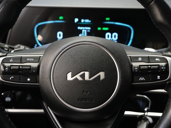 Kia Sportage SUV 1.6 T-GDi Plug-in Hybrid AWD DynamicLine LED/ Virtual Cockpit/ Adapt.Cruise/ Stoelverw./ Stuurverw./ Navi/ Carplay/ Climate/ Cam