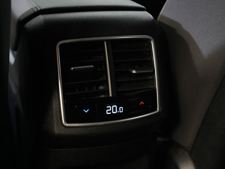 Kia Sportage SUV 1.6 T-GDi Plug-in Hybrid AWD DynamicLine LED/ Virtual Cockpit/ Adapt.Cruise/ Stoelverw./ Stuurverw./ Navi/ Carplay/ Climate/ Cam