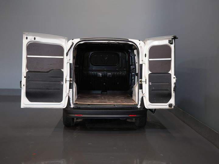 Fiat Dobló Cargo Bestelbus 1.3 MJ BPM VRIJ! 7x Voorraad NL Auto/ Airco/ Bluetooth/ Betimmering