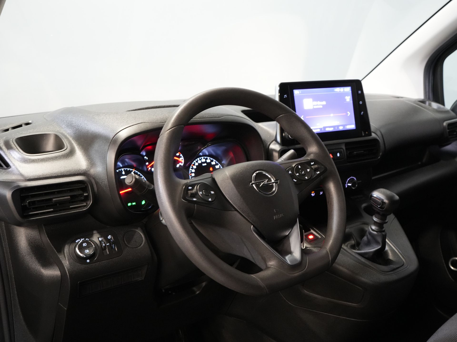 Opel Combo Bestelbus 1.2 Turbo BENZINE 3Pers./ Carplay/ Navi/ Camera/ PDC/ Cruise/ Airco