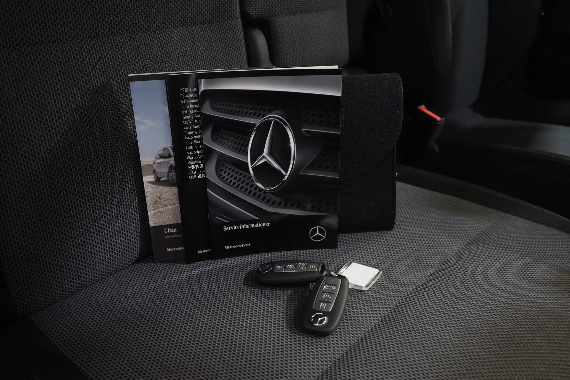 Mercedes-Benz Citan Van 110 CDI Aut. (DEMO) 3Pers./ Seatverw./ Carplay/ Cruise/ MBUX/ PDC/ Airco