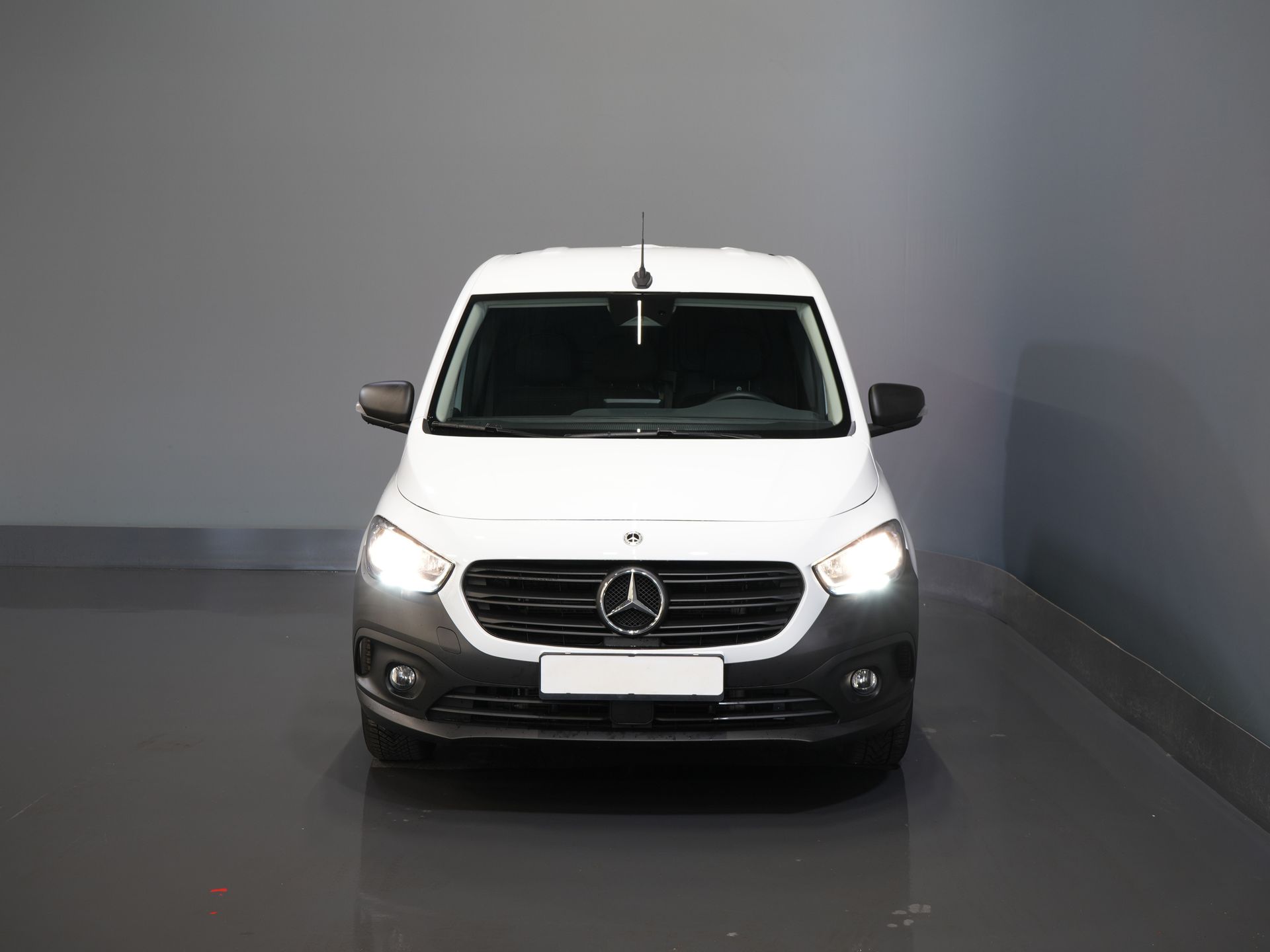 Mercedes-Benz Citan Van 110 CDI Aut. (DEMO) 3Pers./ Seatverw./ Carplay/ Cruise/ MBUX/ PDC/ Airco