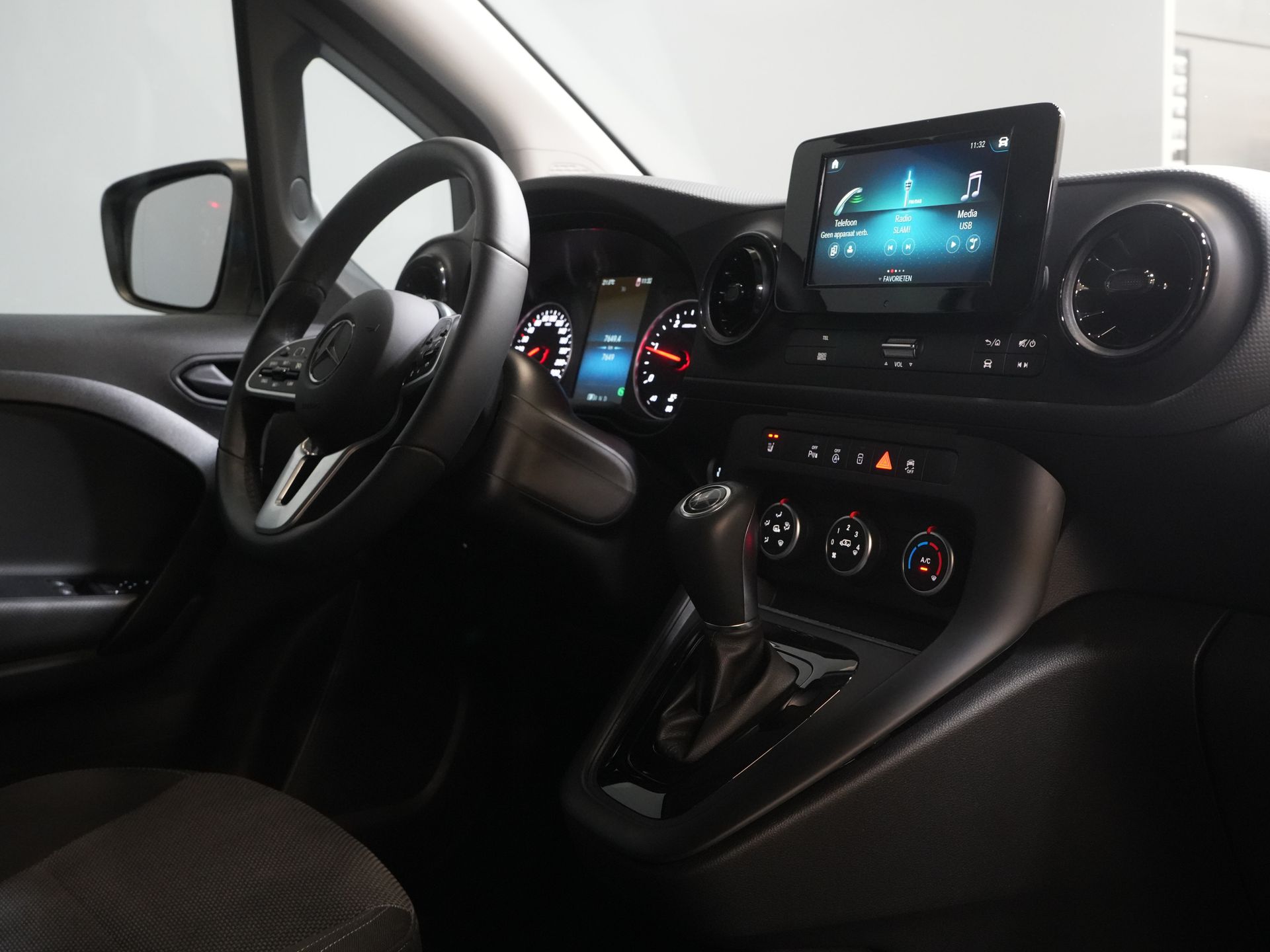 Mercedes-Benz Citan Van 110 CDI Aut. (DEMO) 3Pers./ Seatverw./ Carplay/ Cruise/ MBUX/ PDC/ Airco