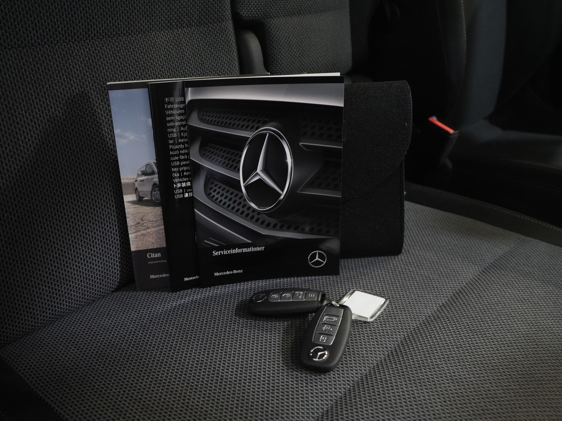 Mercedes-Benz Citan Van 110 CDI Aut. (DEMO) 3Pers./ Seatverw./ Carplay/ Cruise/ MBUX/ PDC/ Airco