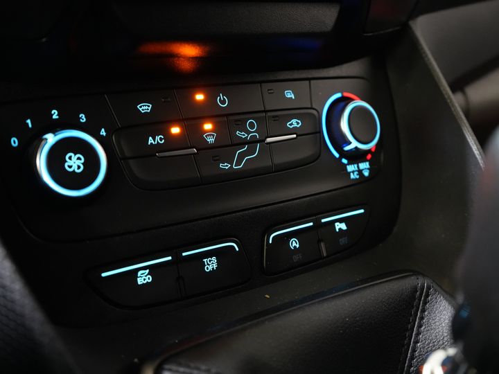 Ford Transit Connect Van 1.0 100 hp BENZINE L2 Limited BPM FREE ! Carplay/ Impérial/ Croisière/ Caméra/ PDC/ Croisière