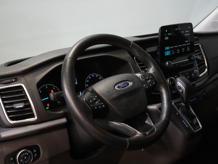 Ford Transit Custom Bestelbus 2.0 TDCI 130 pk L2 Limited DC Dubbel Cabine 2xSchuifdeur/ Stoelverw./ Carplay/ Cruise/ PDC/ Camera/ Navi/ Trekhaak/ Alarm III
