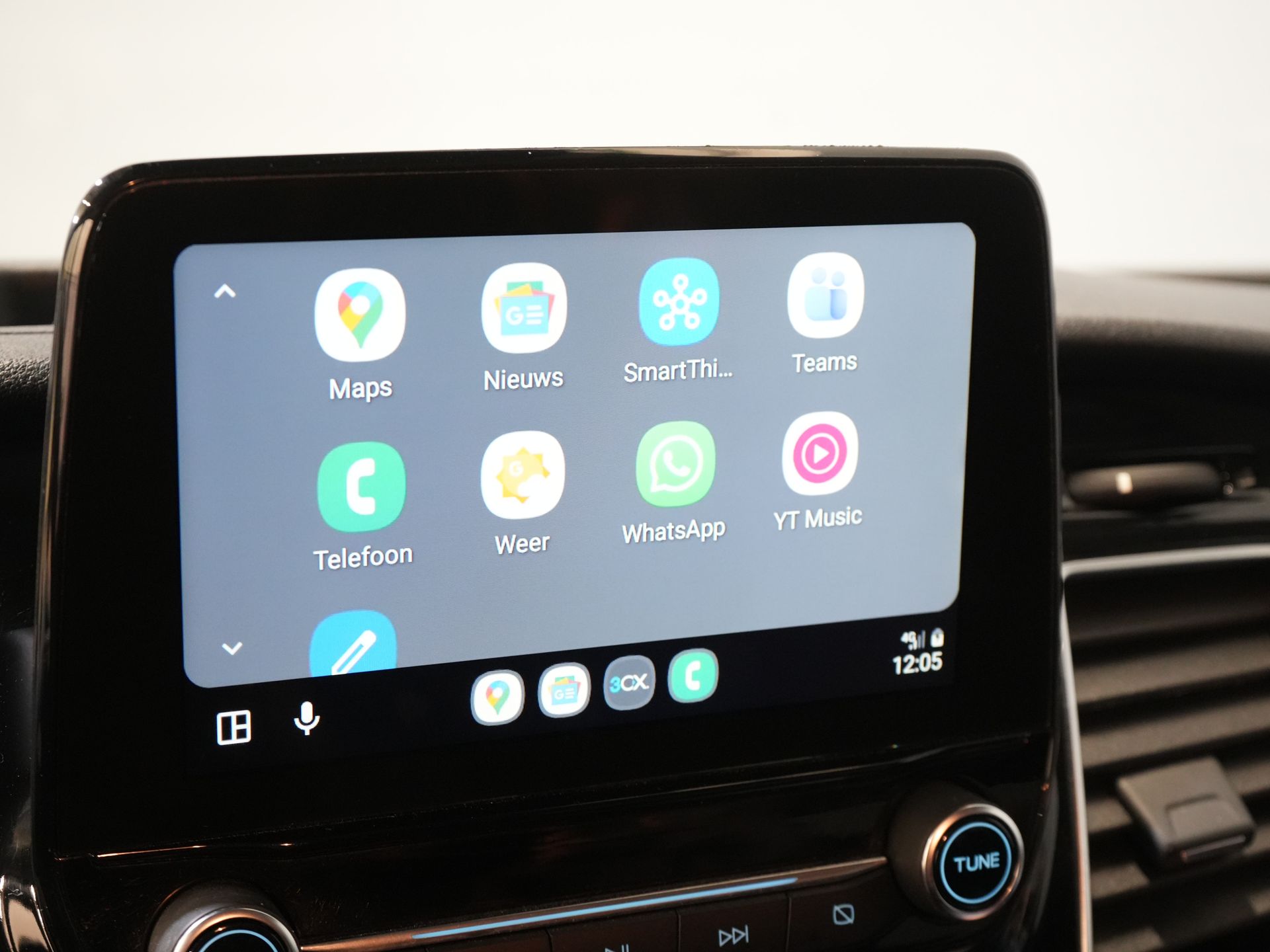 Ford Transit Custom Bestelbus 2.0 TDCI 130 pk L2 Limited DC Dubbel Cabine 2xSchuifdeur/ Stoelverw./ Carplay/ Cruise/ PDC/ Camera/ Navi/ Trekhaak/ Alarm III