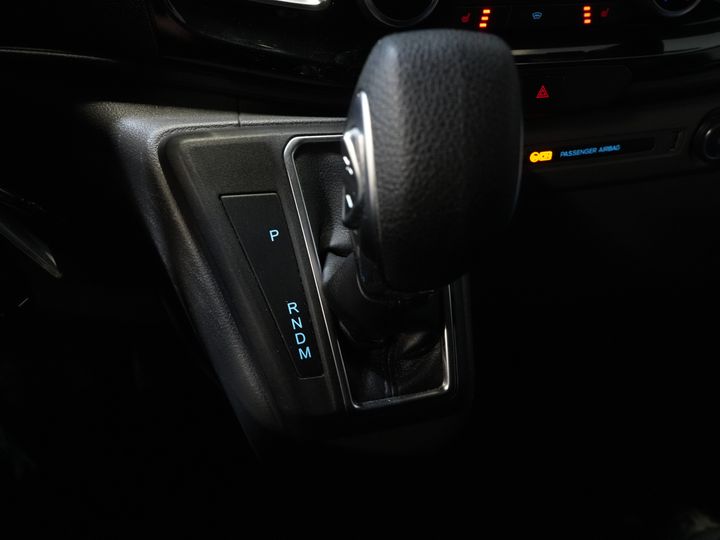 Ford Transit Custom Bestelbus 2.0 TDCI 130 pk L2 Limited DC Dubbel Cabine 2xSchuifdeur/ Stoelverw./ Carplay/ Cruise/ PDC/ Camera/ Navi/ Trekhaak/ Alarm III