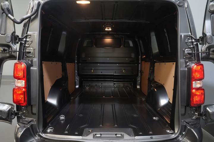Citroën Jumpy Van 2.0 HDI 180 KM Aut. L3 BPM FREE/ Virtual Cockpit/ 2,5t hak holowniczy/ Carplay/ Navi/ Kamera/ PDC/ Cruise/ Airco
