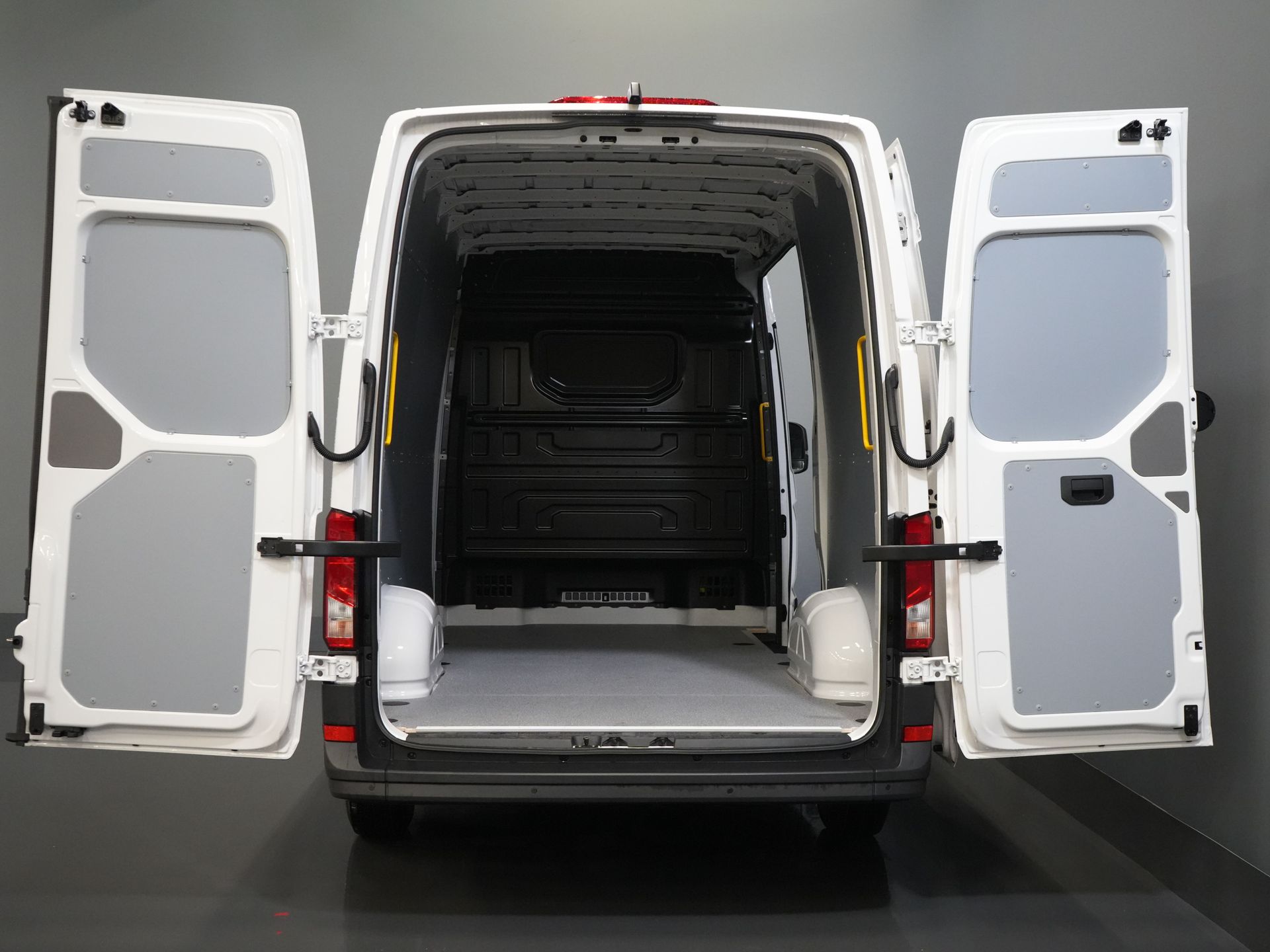 Volkswagen Crafter Furgone 35 2.0 TDI 140 cv DSG Aut. L3H3 BPM GRATIS! LED/ Cockpit virtuale/ Telecamera/ Cruise/ Carplay/ Gev.Stoel