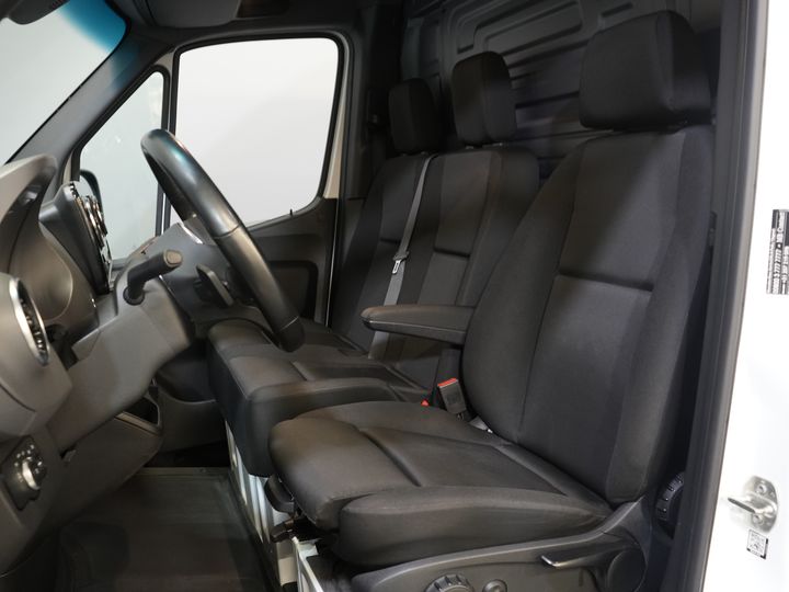 Mercedes-Benz Sprinter Van 2.2 CDI Aut. L2H2 LED/ 10.25
