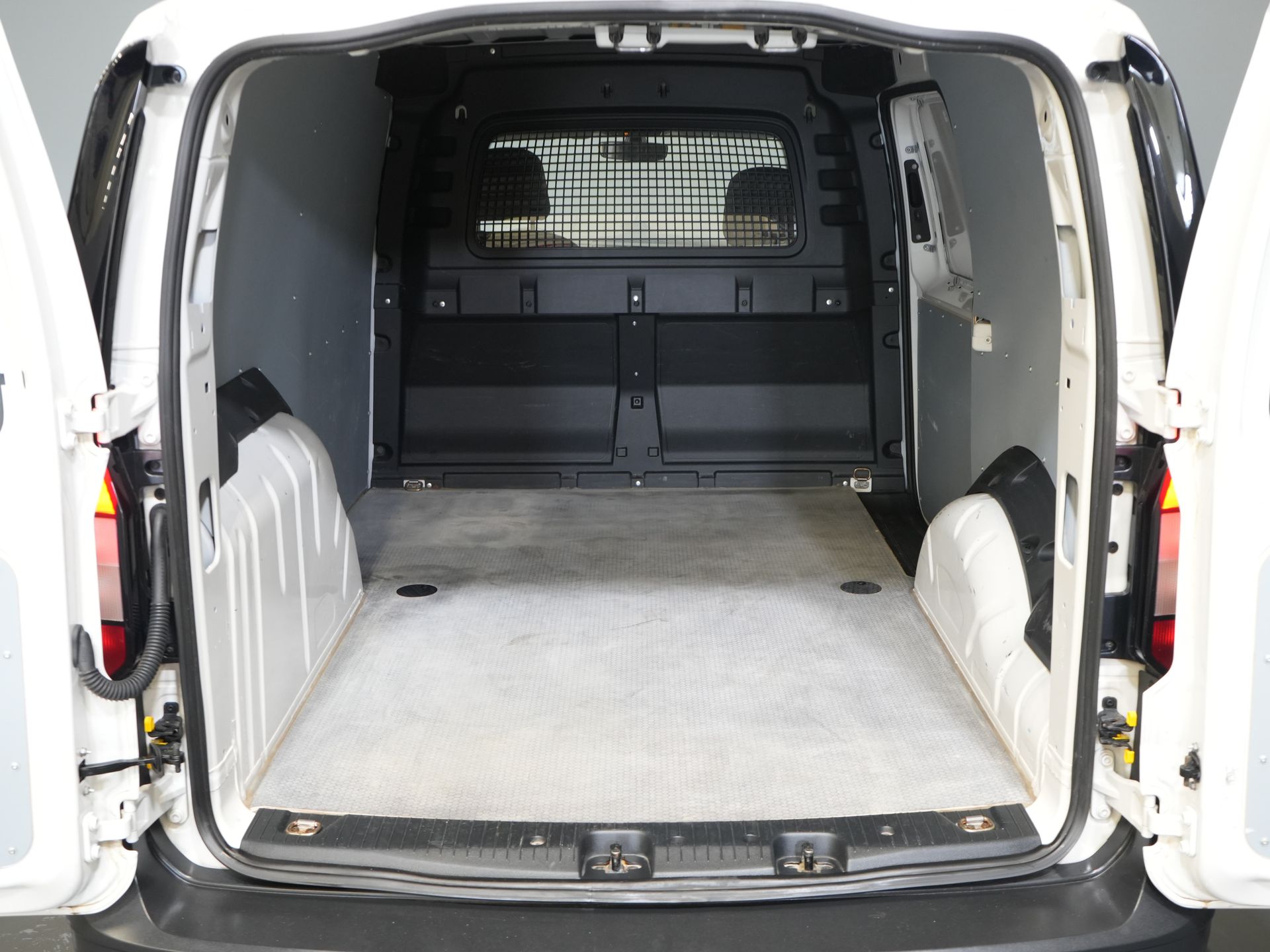 Volkswagen Caddy Cargo Maxi Van 1.5 TSI BENZINE Carpenter/ Airco