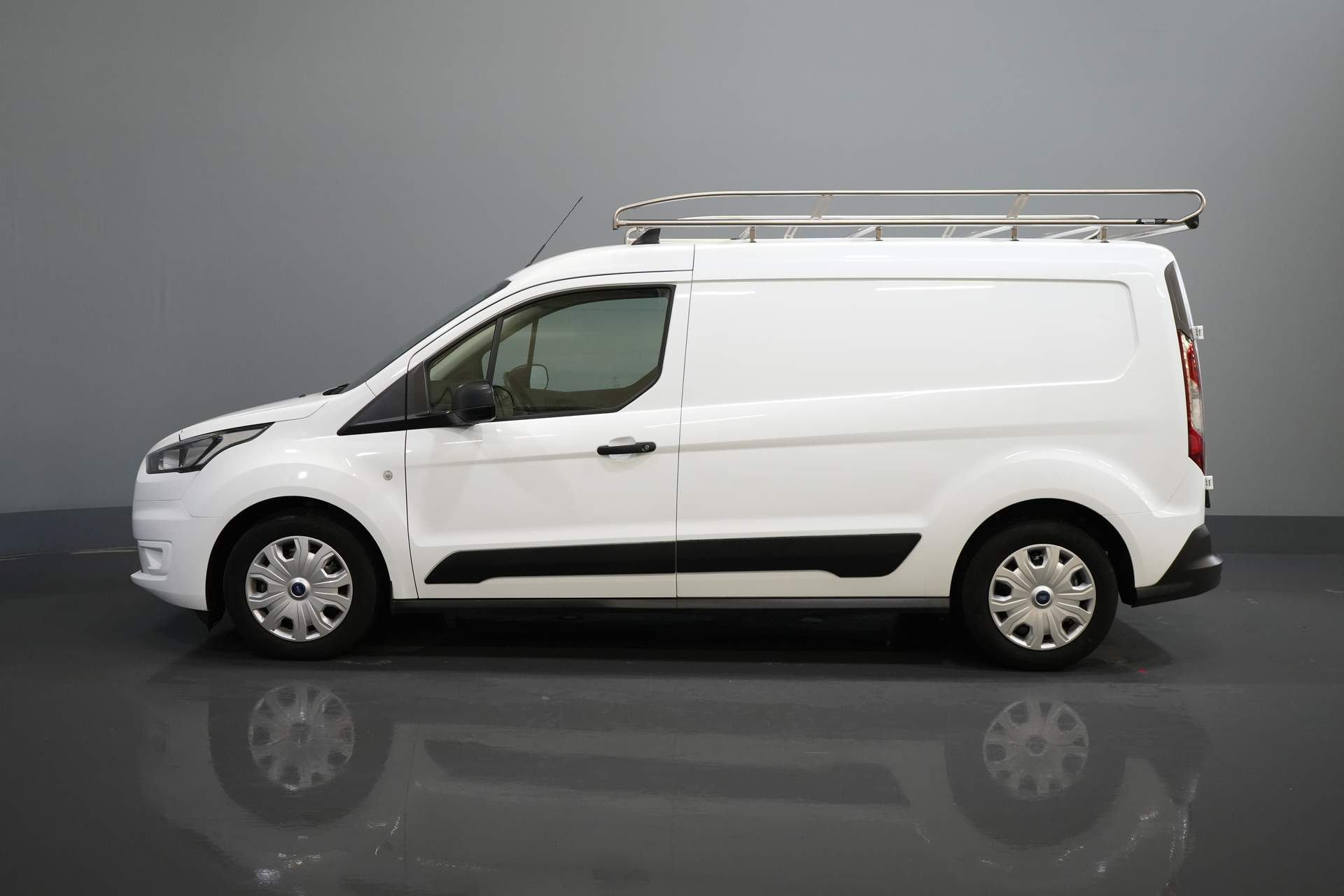 Ford Transit Connect Transporter 1.0 100 PS L2 BENZINE DE Auto/ 3 Pers./ Anhängevorrichtung/ DAB/ Cruise/ Airco