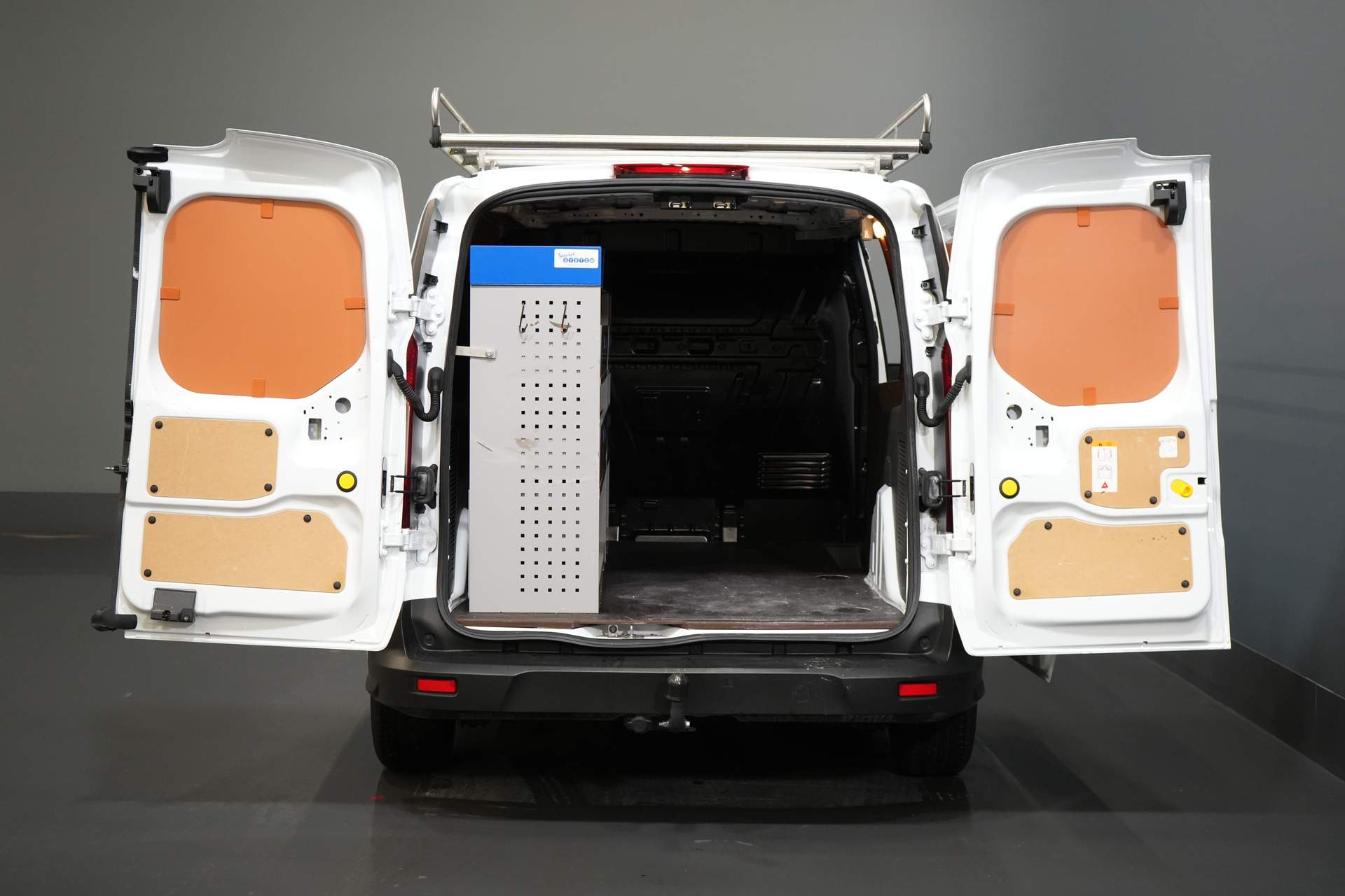 Ford Transit Connect Transporter 1.0 100 PS L2 BENZINE DE Auto/ 3 Pers./ Anhängevorrichtung/ DAB/ Cruise/ Airco