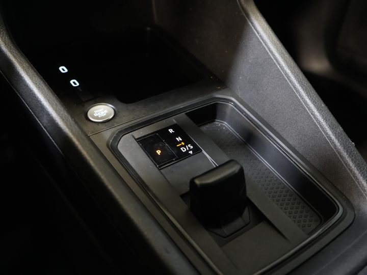 Volkswagen Caddy Cargo Fourgon 2.0 TDI 125 ch DSG Aut. LED/ Concessionnaire Ond./ Chauffage auxiliaire/ Sièges chauffants/ Carplay/ Caméra/ PDC/ LMV/ Cruise/ Attelage/ Climatisation