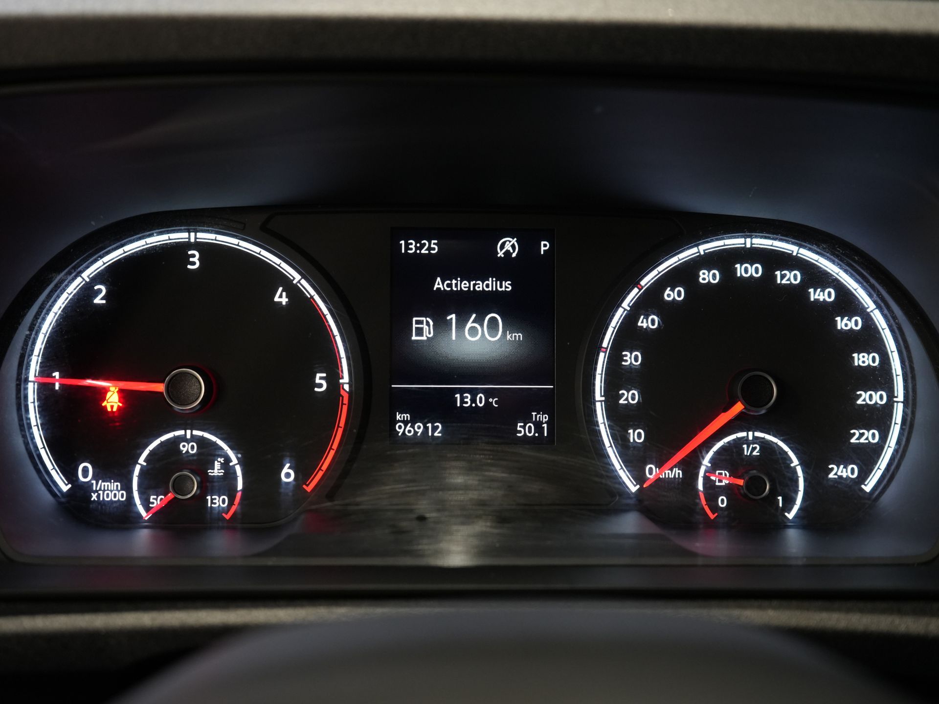 Volkswagen Caddy Cargo Fourgon 2.0 TDI 125 ch DSG Aut. LED/ Concessionnaire Ond./ Chauffage auxiliaire/ Sièges chauffants/ Carplay/ Caméra/ PDC/ LMV/ Cruise/ Attelage/ Climatisation