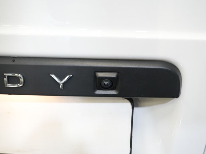 Volkswagen Caddy Cargo Fourgon 2.0 TDI 125 ch DSG Aut. LED/ Concessionnaire Ond./ Chauffage auxiliaire/ Sièges chauffants/ Carplay/ Caméra/ PDC/ LMV/ Cruise/ Attelage/ Climatisation