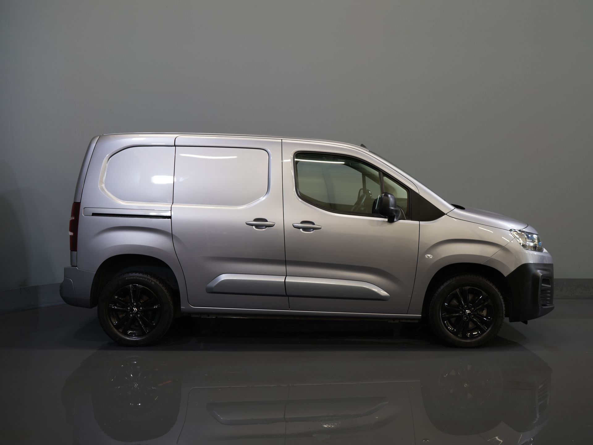 Citroën Berlingo Van 1.5 HDI 130 cv Aut. LED/ Carplay/ Keyless/ Navi/ Clima/ Telecamera/ PDC/ LMV/ Crociera
