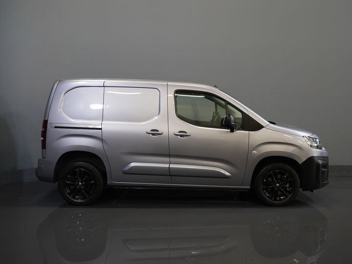 Citroën Berlingo Van 1.5 HDI 130 cv Aut. LED/ Carplay/ Keyless/ Navi/ Clima/ Telecamera/ PDC/ LMV/ Crociera