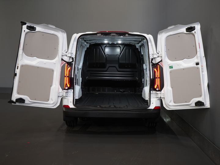 Ford E-Transit Custom Furgone 320 Trend 65 kWh 330 km WLTP LED/ Caricatore rapido/ 2,3 t di traino/ Sedili riscaldati/ Carplay/ Climatizzatore/ Telecamera/ PDC/ Cruise control