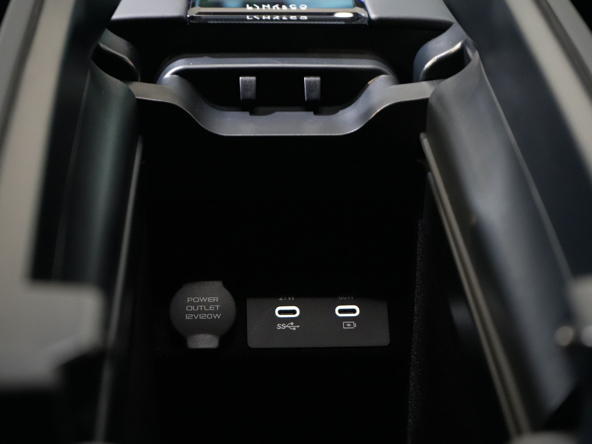 Lynk & Co 08 SUV 1.5 More PHEV 200km Elek./ Harman&Kardon/ Pano/ Stoelmassage & koeling/ Elek.Klep/ Adapt.Cruise