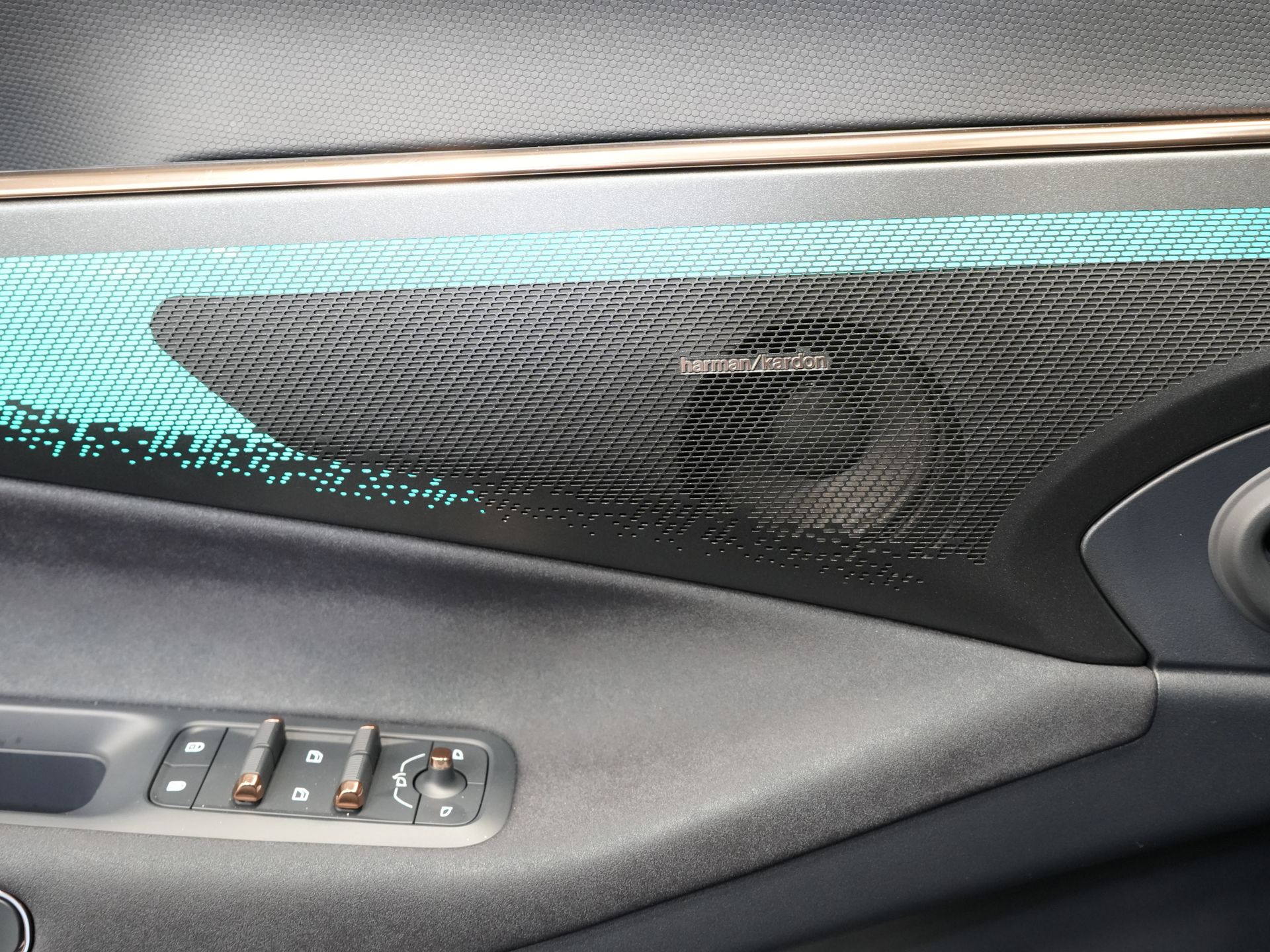 Lynk & Co 08 SUV 1.5 More PHEV 200km Elek./ Harman&Kardon/ Pano/ Stoelmassage & koeling/ Elek.Klep/ Adapt.Cruise