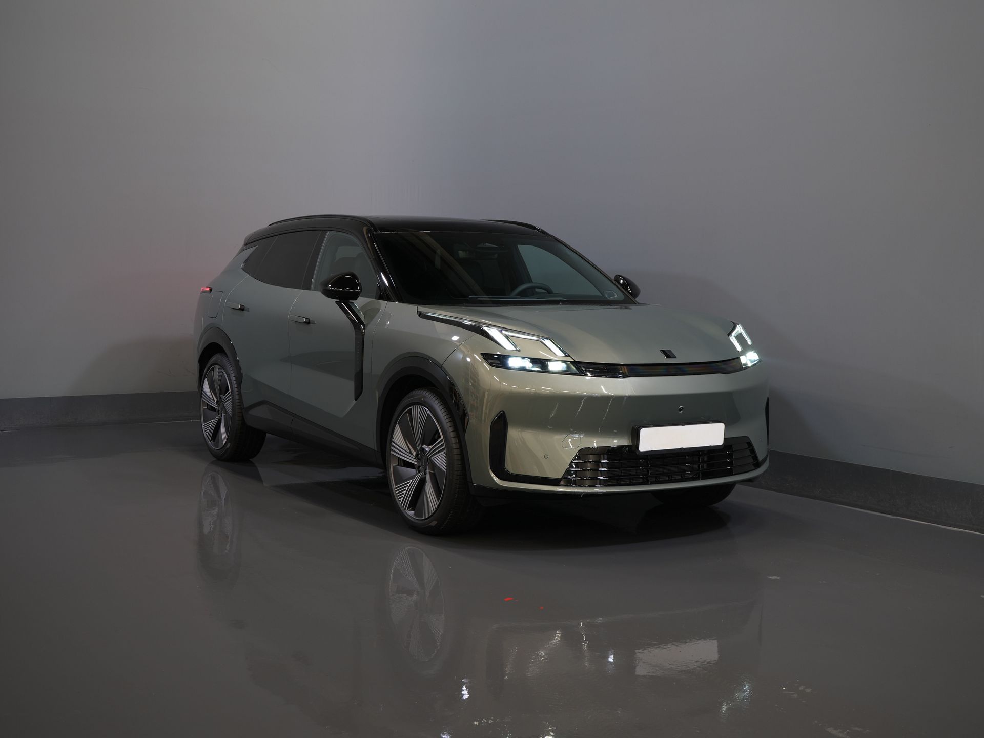 Lynk & Co 08 SUV 1.5 More PHEV 200km Elek./ Harman&Kardon/ Pano/ Stoelmassage & koeling/ Elek.Klep/ Adapt.Cruise