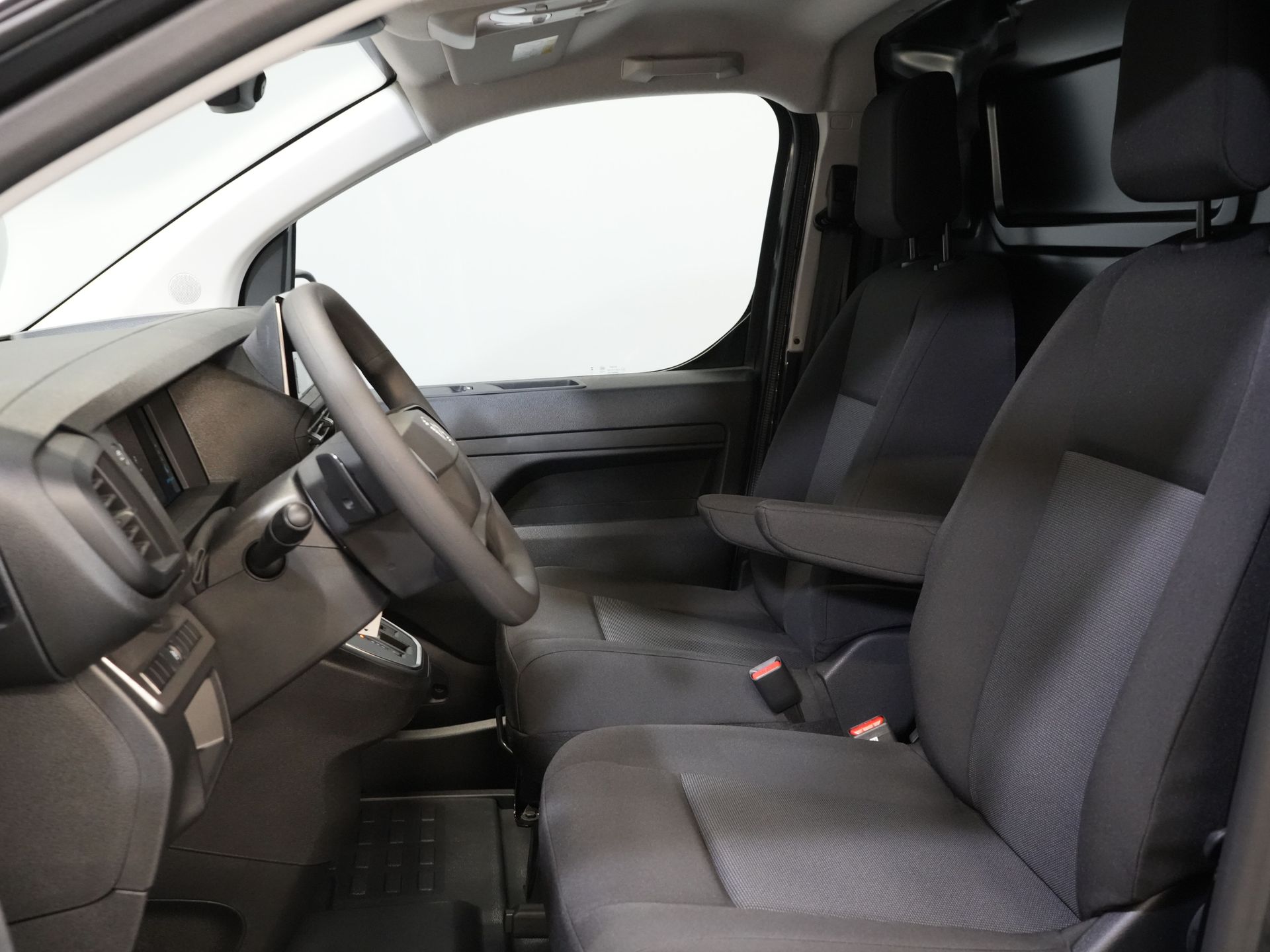Citroën Jumpy Van 2.0 HDI 180 CP Aut. L3 BPM GRATUIT! Navi/ Carplay/ Cameră/ PDC/ Cruise/ Airco
