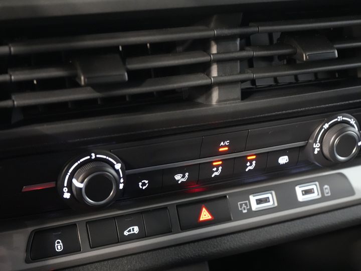 Citroën Jumpy Van 2.0 HDI 180 CP Aut. L3 BPM GRATUIT! Navi/ Carplay/ Cameră/ PDC/ Cruise/ Airco