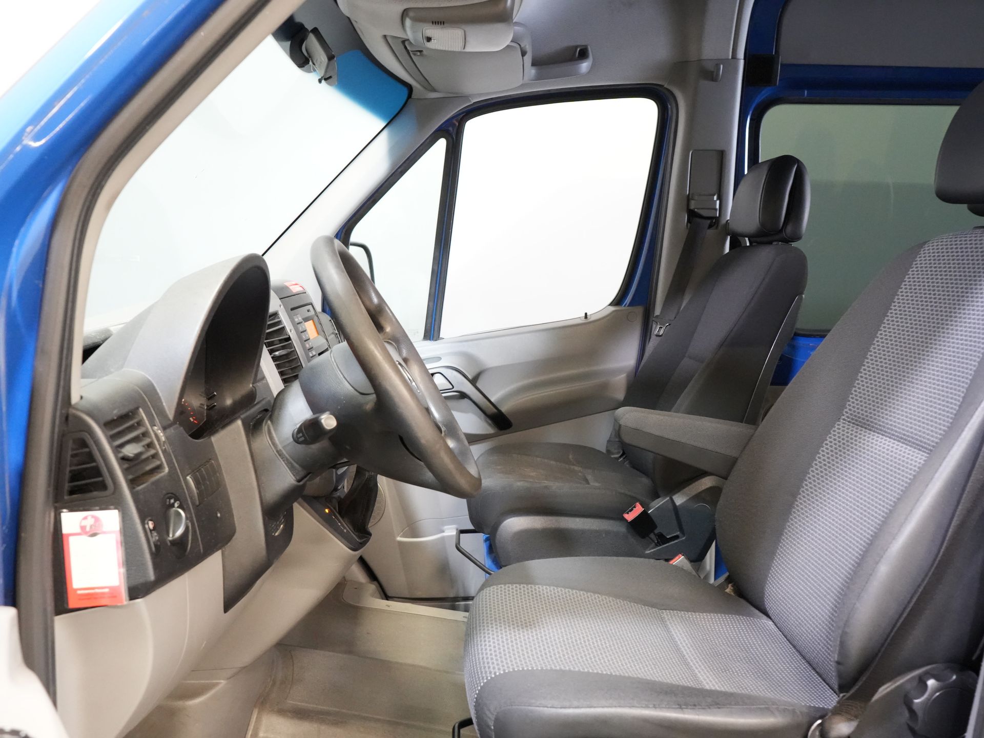 Mercedes-Benz Sprinter Passenger Transport 213 2.2 CDI Aut. L2H2 11 979 € z VAT, BPM Free EXPORT Napęd Dobry/ Kombi/ 9 osób/ Kombi/ 9P/ Airco