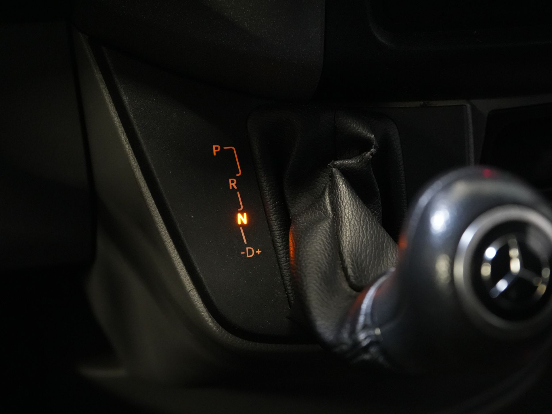 Mercedes-Benz Sprinter Passenger Transport 213 2.2 CDI Aut. L2H2 11 979 € z VAT, BPM Free EXPORT Napęd Dobry/ Kombi/ 9 osób/ Kombi/ 9P/ Airco