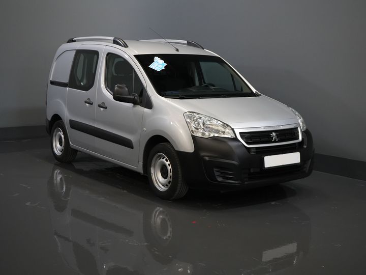 Peugeot Partner Bestelbus 1.6 HDi BPM VRIJ! Ready2Go PDC/ Cruise/ Airco/ APK 2-2026
