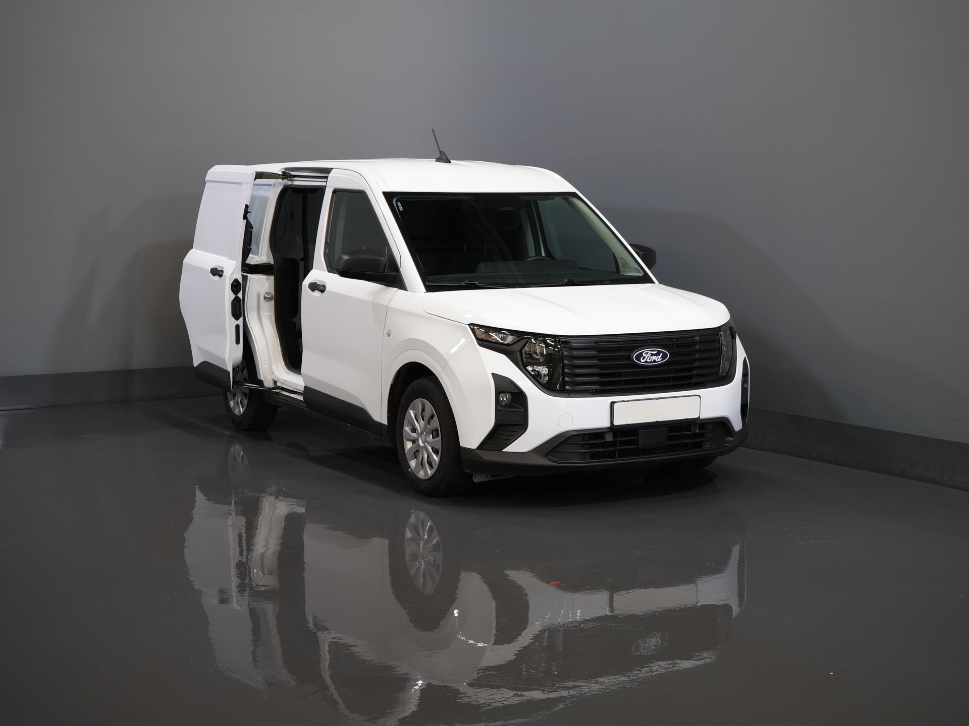 Ford Transit Courier Bestelbus 1.0 Trend 100 pk BENZINE BPM VRIJ! Garantie 05-2029/ Carplay/ Virtual Cockpit/ Airco/ Cruise