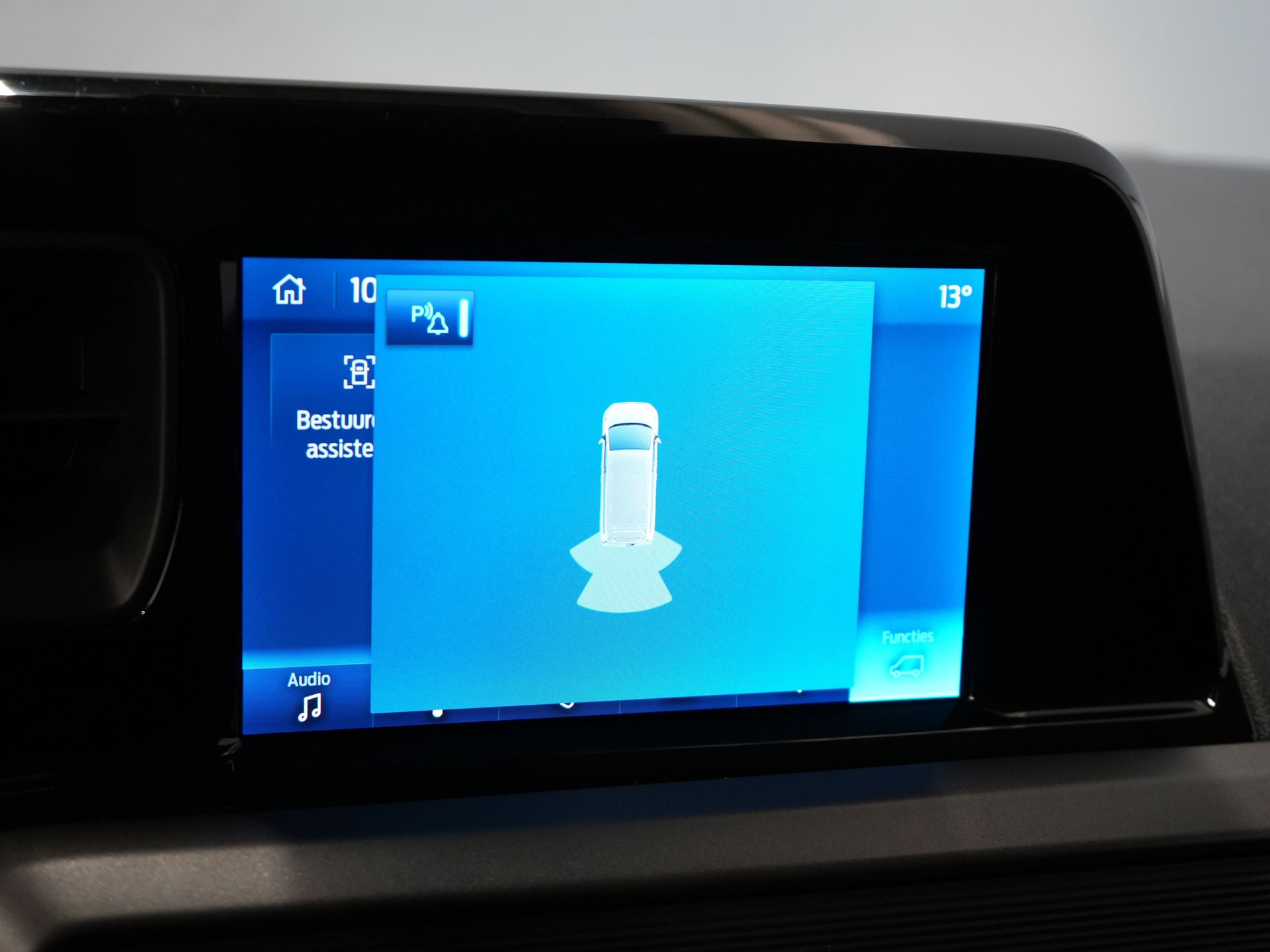 Ford Transit Courier Bestelbus 1.0 Trend 100 pk BENZINE BPM VRIJ! Garantie 05-2029/ Carplay/ Virtual Cockpit/ Airco/ Cruise