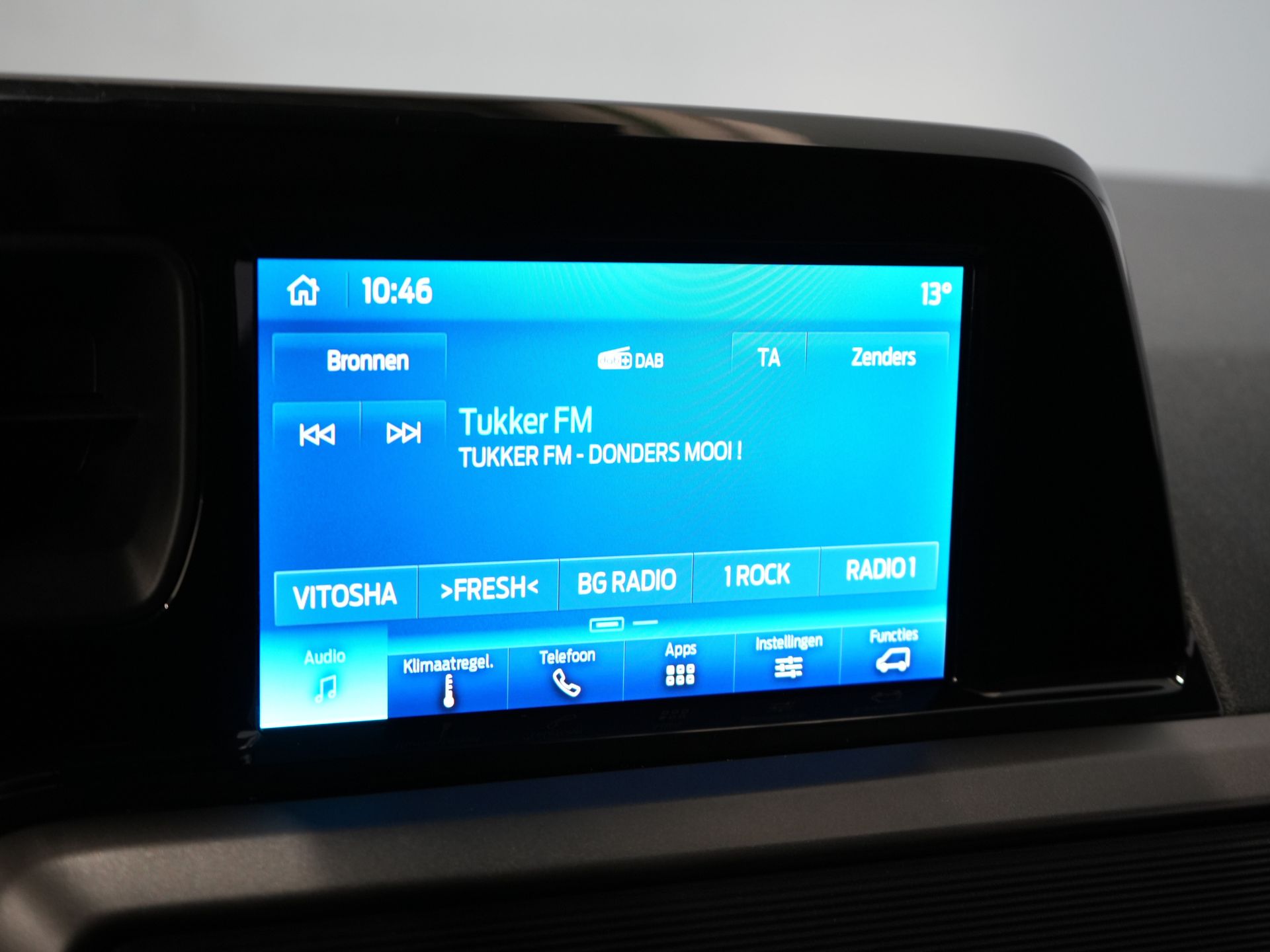 Ford Transit Courier Bestelbus 1.0 Trend 100 pk BENZINE BPM VRIJ! Garantie 05-2029/ Carplay/ Virtual Cockpit/ Airco/ Cruise