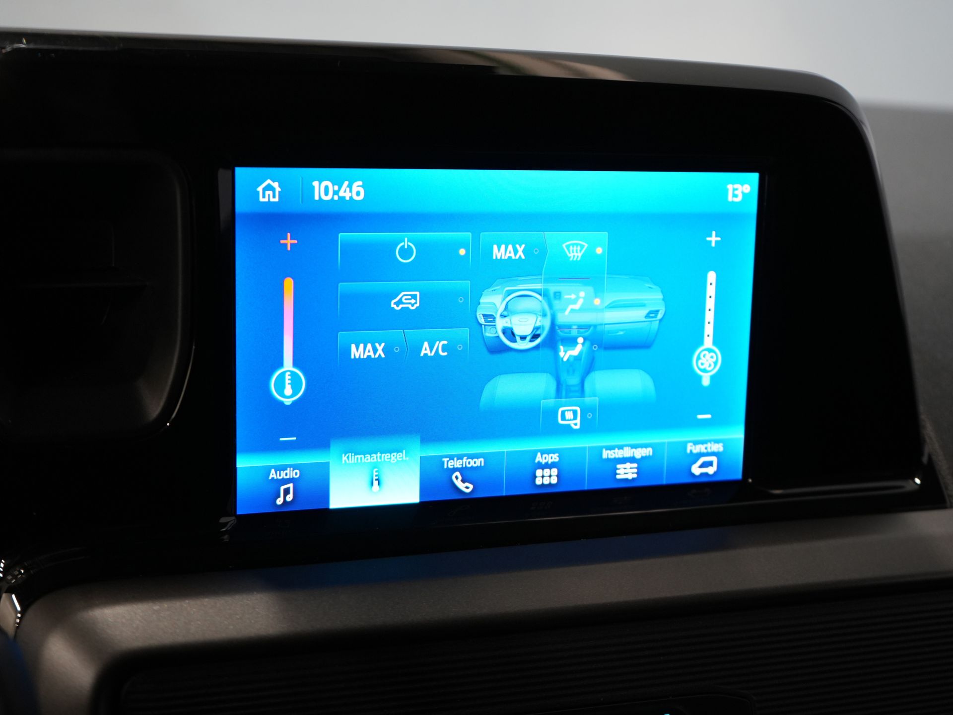 Ford Transit Courier Bestelbus 1.0 Trend 100 pk BENZINE BPM VRIJ! Garantie 05-2029/ Carplay/ Virtual Cockpit/ Airco/ Cruise