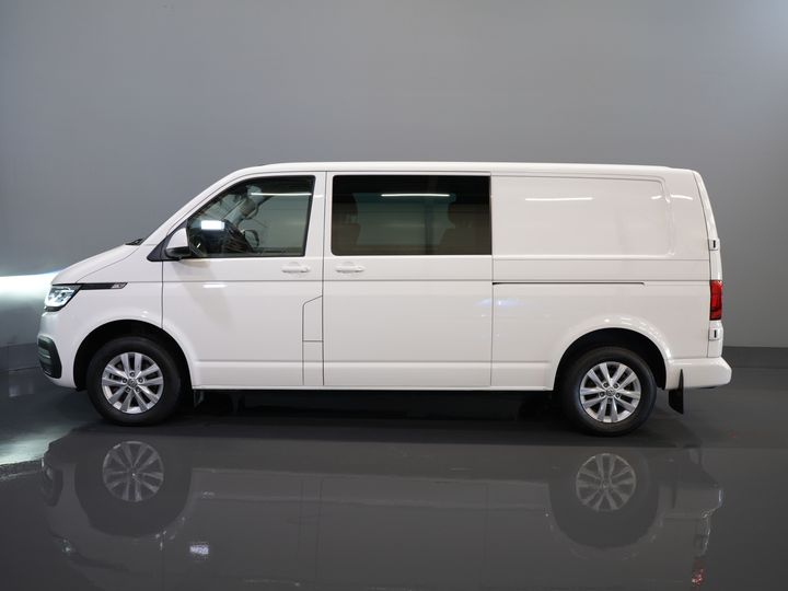 Volkswagen Transporter Furgoneta 2.0 TDI 150 CV Aut. L2 DC Doble Cabina ¡BPM GRATIS! Ready2Go 2xPuerta corredera/ Adapt Cruise/ LED/ Calefacción de pie/ Calefacción de asiento/ Carplay/ Ca