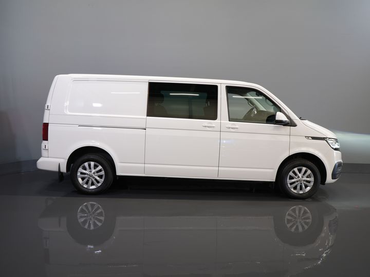 Volkswagen Transporter Furgoneta 2.0 TDI 150 CV Aut. L2 DC Doble Cabina ¡BPM GRATIS! Ready2Go 2xPuerta corredera/ Adapt Cruise/ LED/ Calefacción de pie/ Calefacción de asiento/ Carplay/ Ca