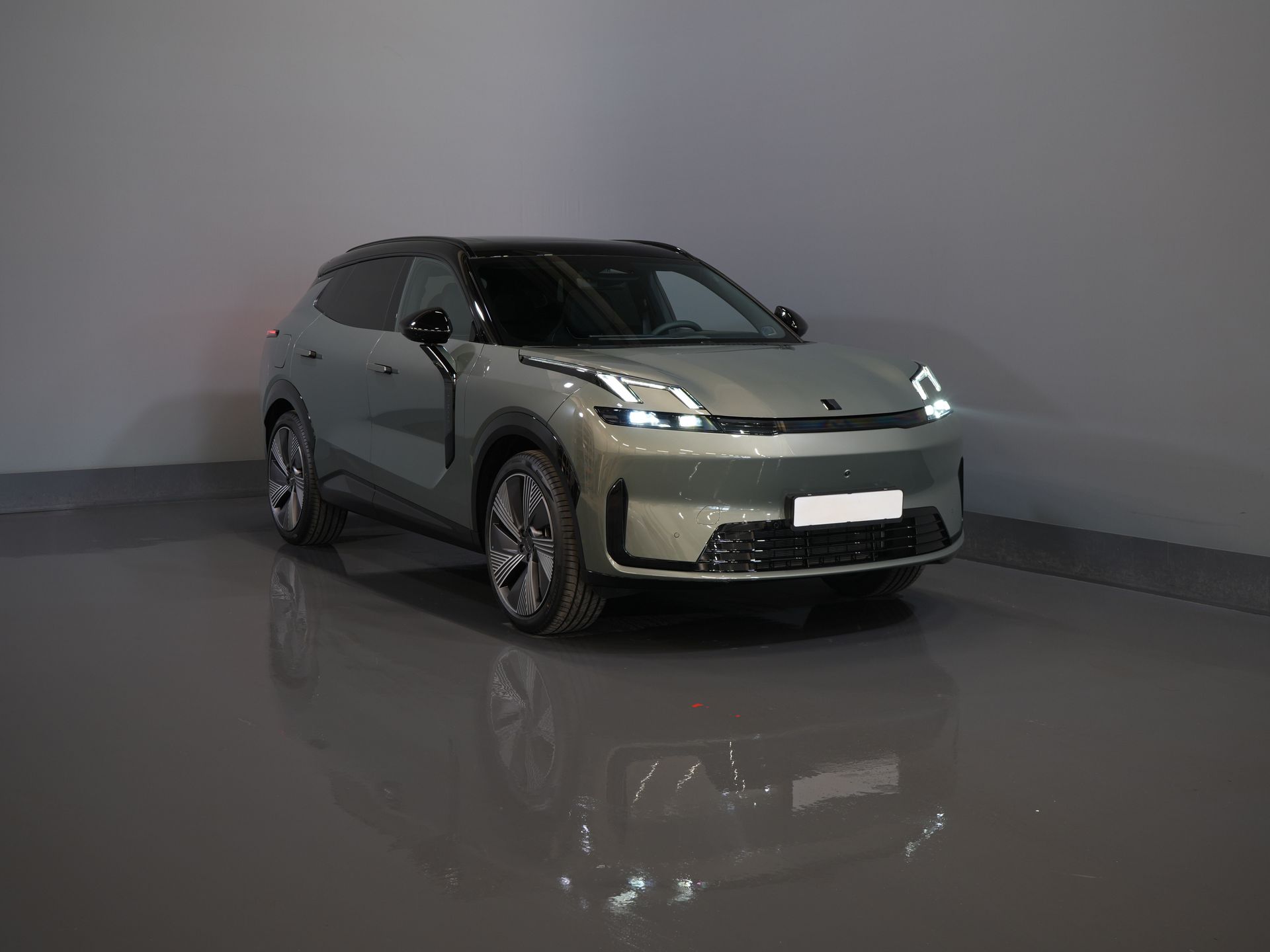 Lynk & Co 08 SUV 1.5 More PHEV 200km Elek./ Harman&Kardon/ Pano/ Sitzmassage & Kühlung/ Elek.Ventil/ Adapt.Cruise