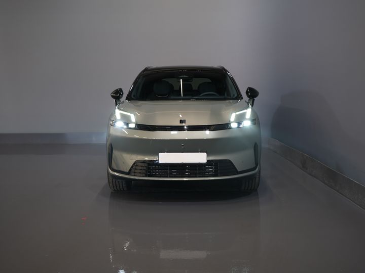 Lynk & Co 08 SUV 1.5 More PHEV 200km Elek./ Harman&Kardon/ Pano/ Sitzmassage & Kühlung/ Elek.Ventil/ Adapt.Cruise